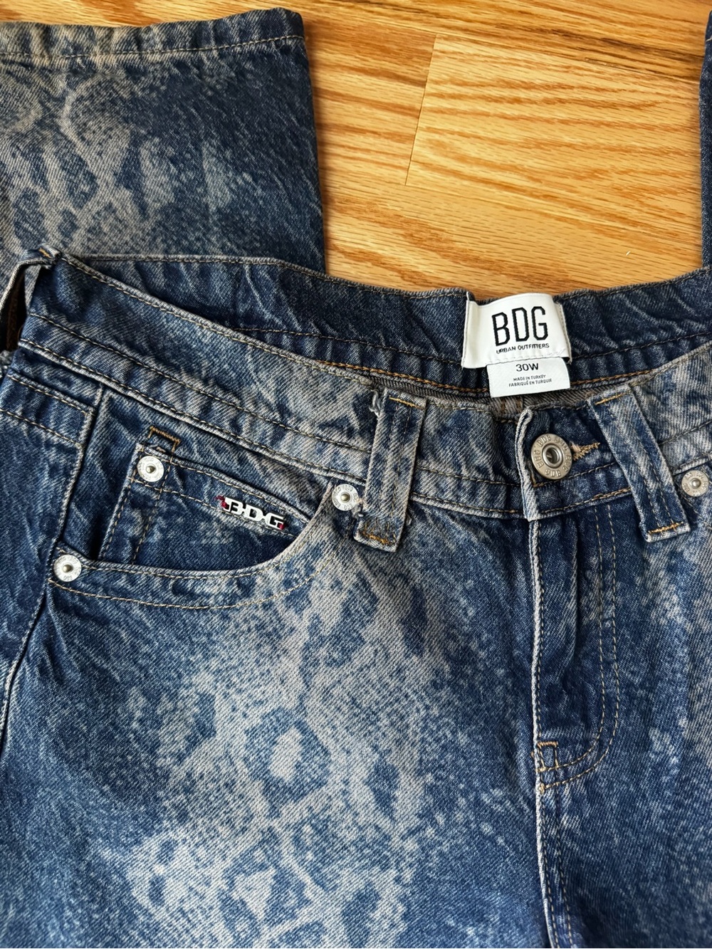 BDG Kayla Lowrise Snake Print Wide Leg Jean Blue Snakeskin Y2K Low Rise Size 30 - Picture 5 of 13
